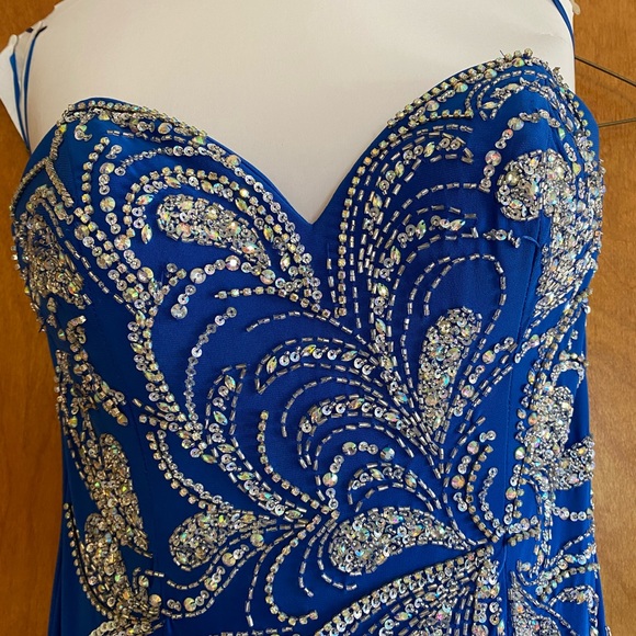 Royal blue prom dress - Picture 4 of 9